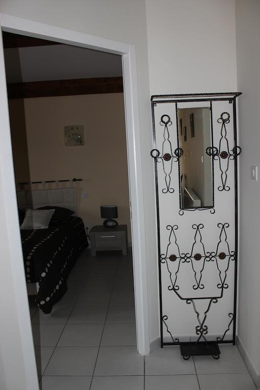 Le Pailler De La Planque Apartment Camplong Стая снимка